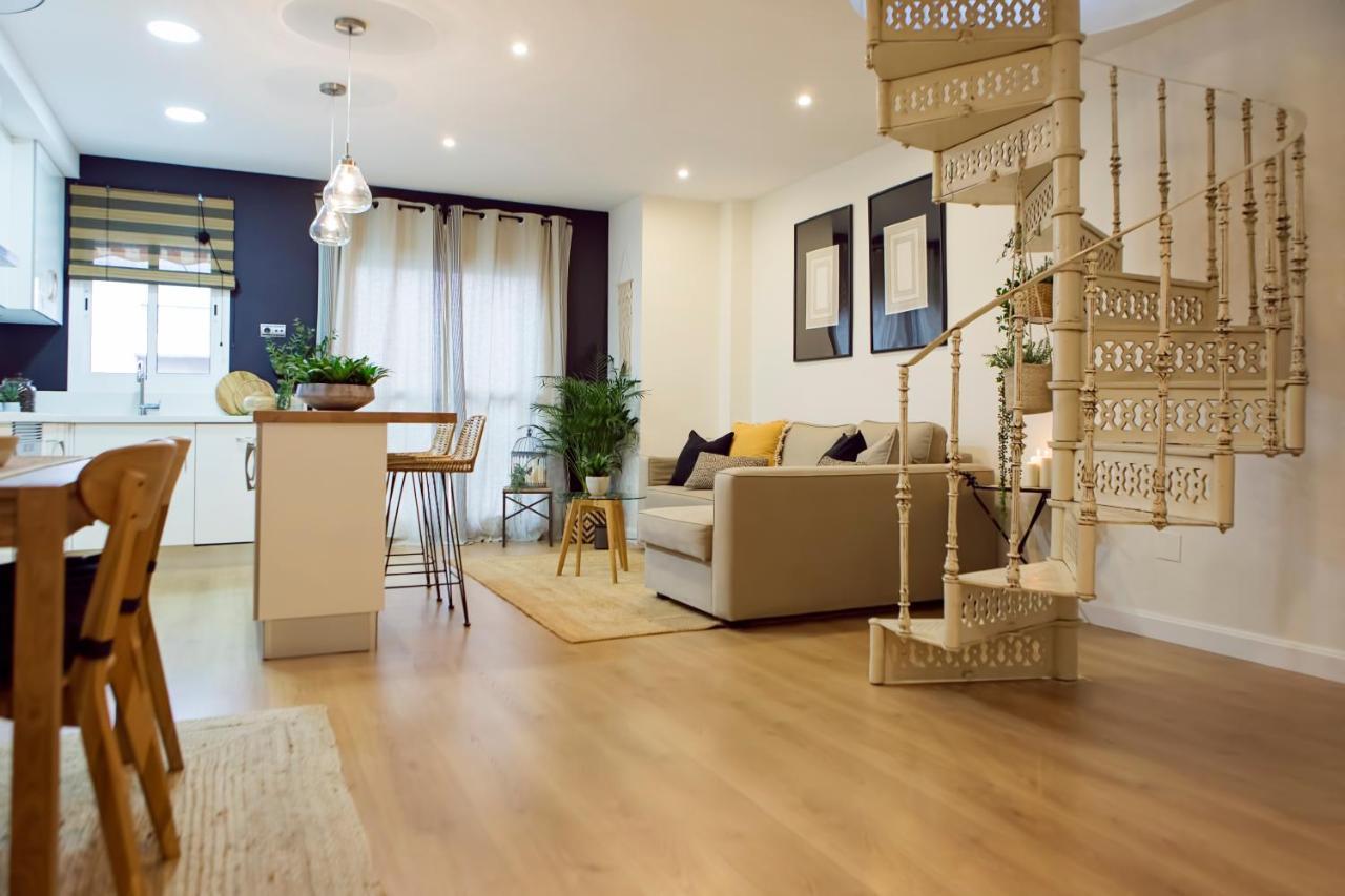 Sol Y Malaga - Designer Duplex Con Terraza Y Parking Apartment Bagian luar foto